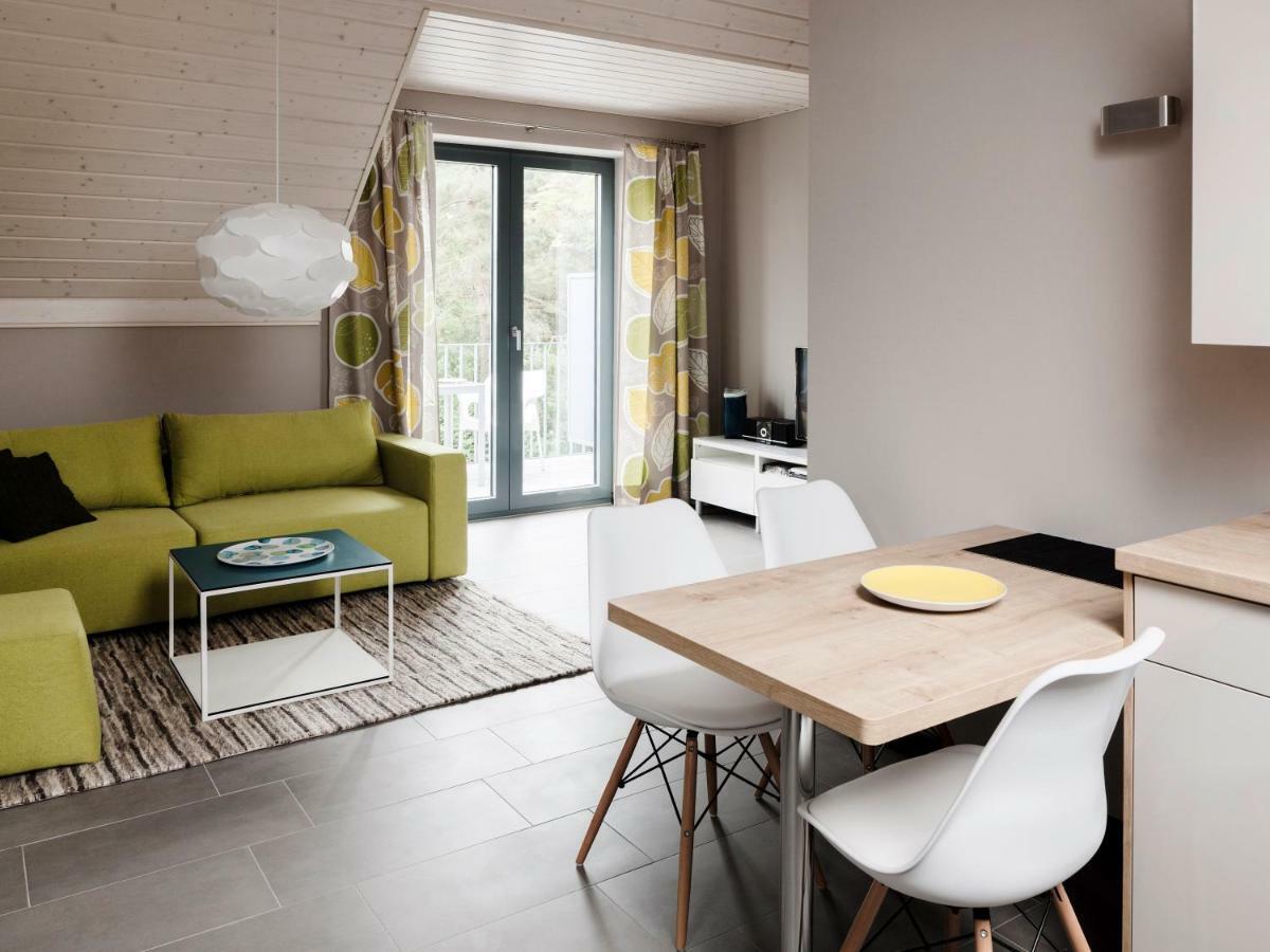 Haus Am Deich Ferienwohnungen Prerow Esterno foto