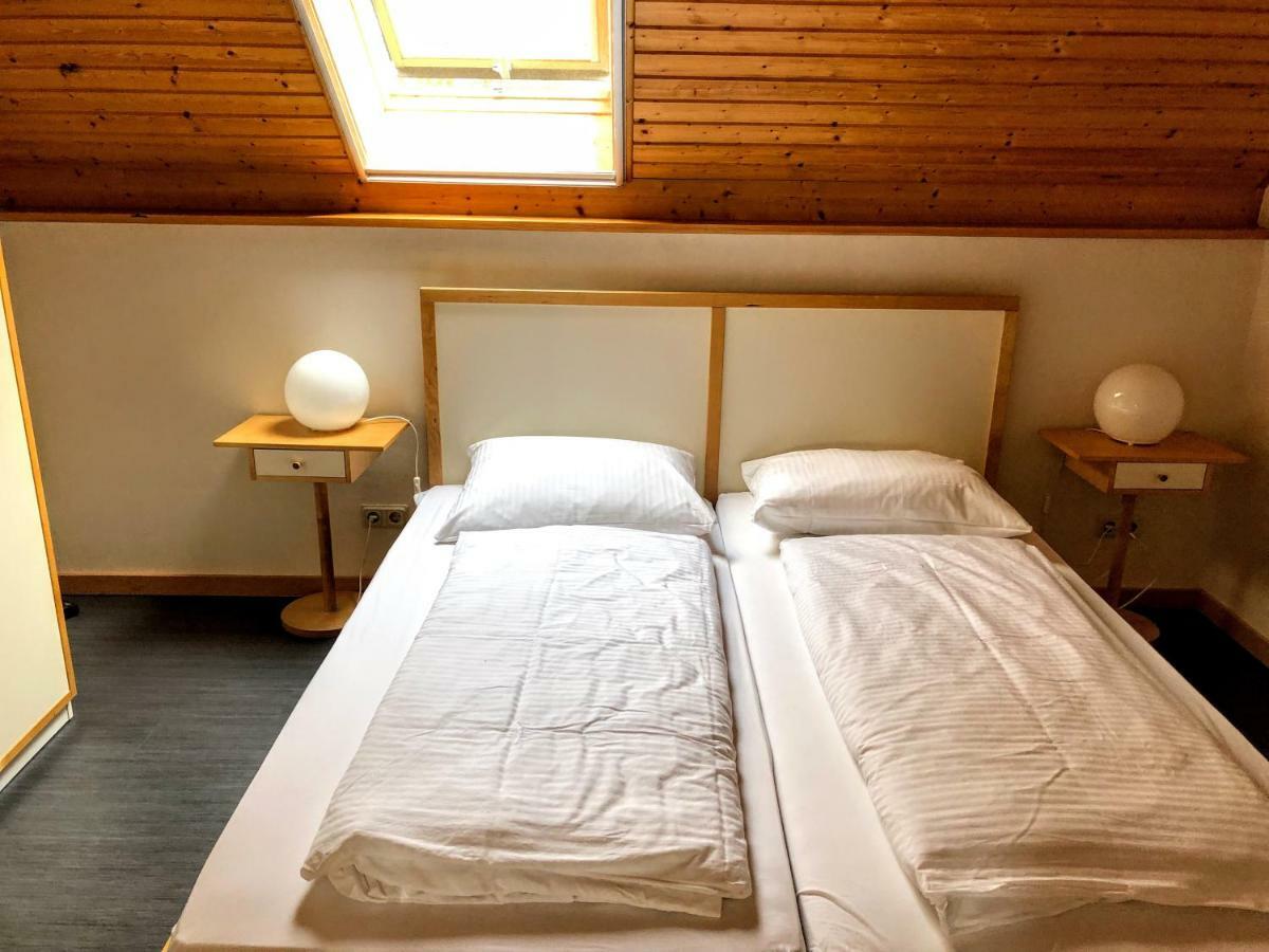 Haus Am Deich Ferienwohnungen Prerow Esterno foto