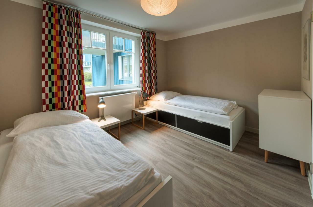 Haus Am Deich Ferienwohnungen Prerow Esterno foto